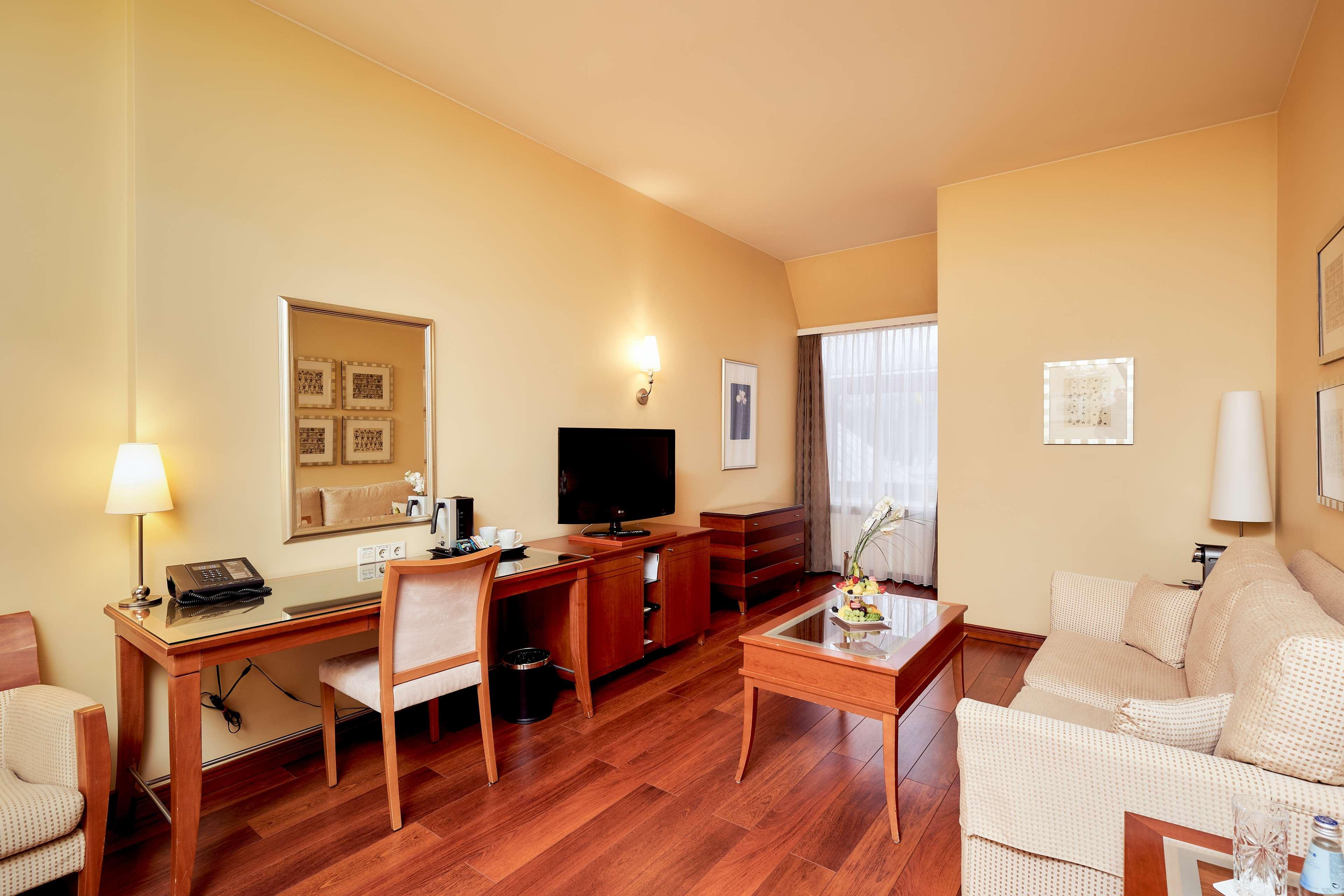 Radisson Blu Ridzene Hotel, Riga Bagian luar foto