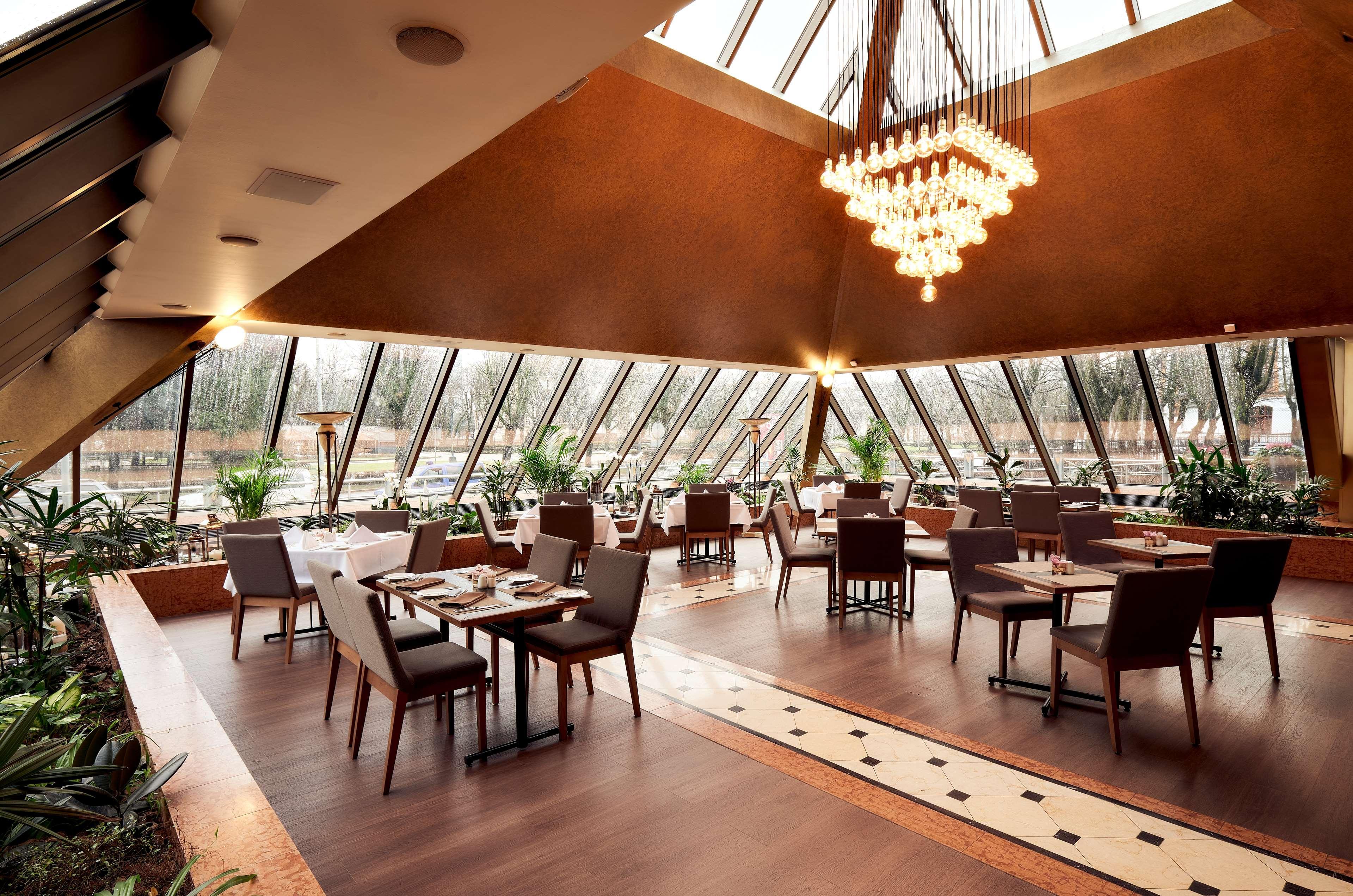 Radisson Blu Ridzene Hotel, Riga Bagian luar foto