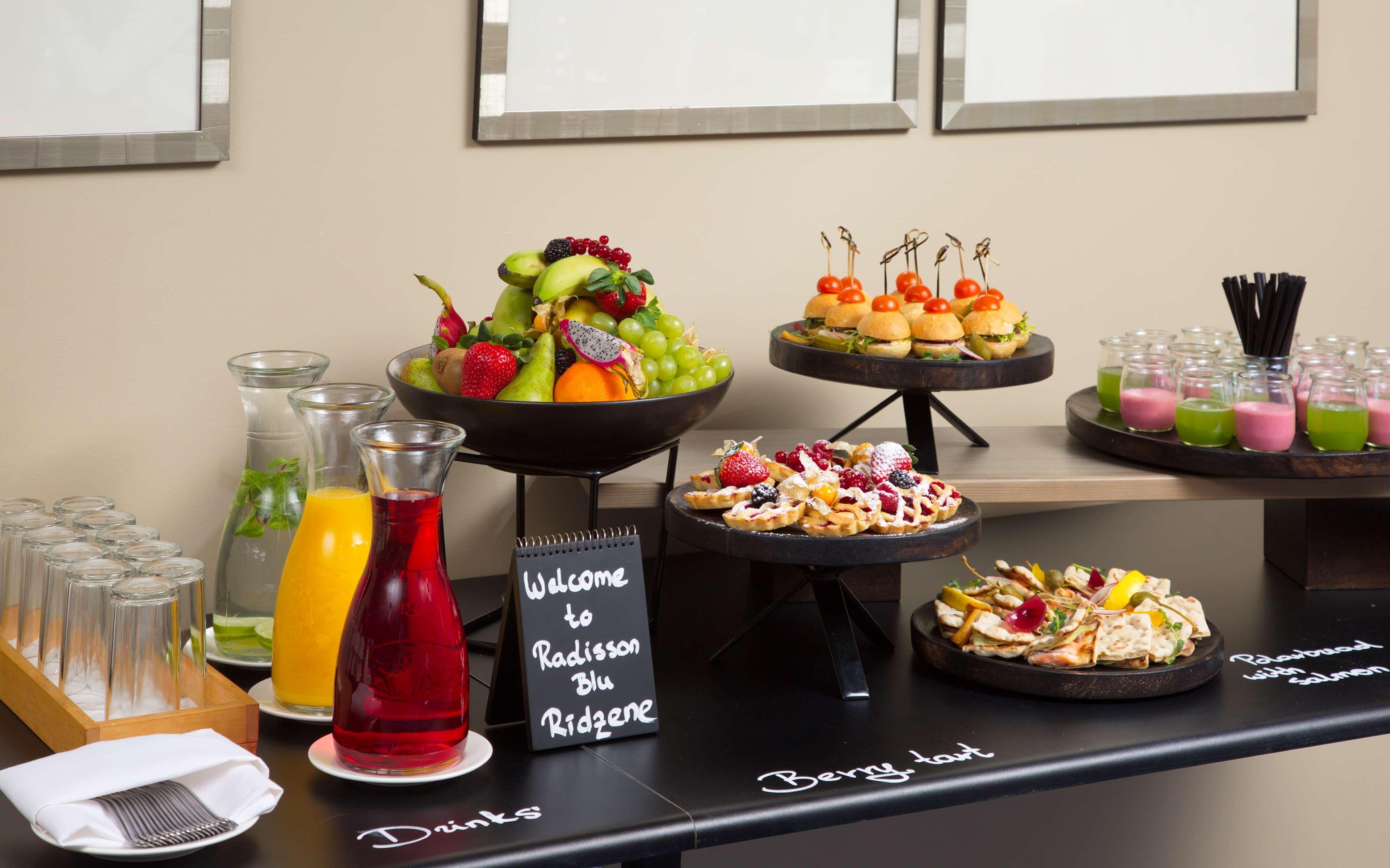 Radisson Blu Ridzene Hotel, Riga Bagian luar foto