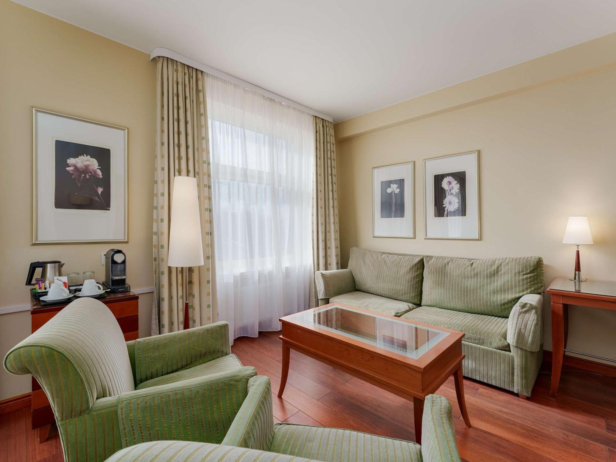 Radisson Blu Ridzene Hotel, Riga Bagian luar foto